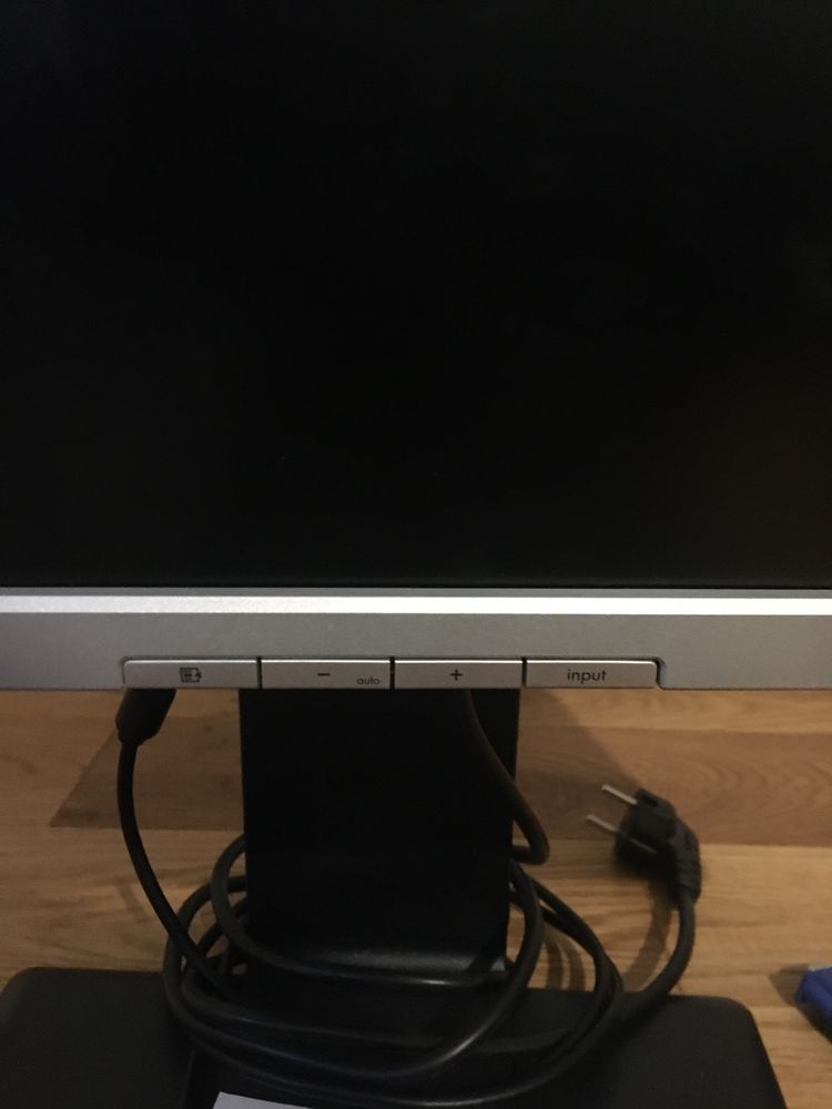 Monitor HP 2065 pion poziom