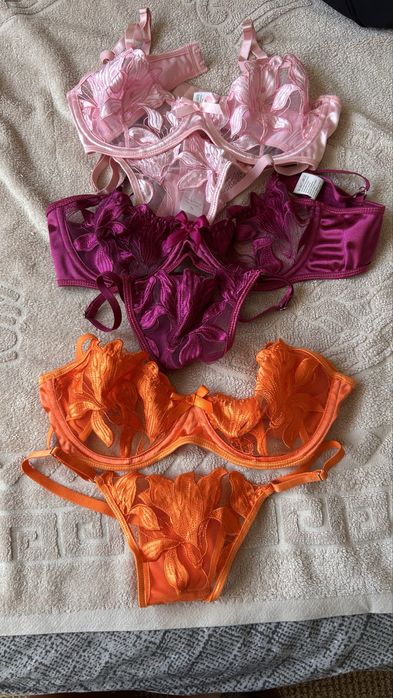 Продам 3 набора белья