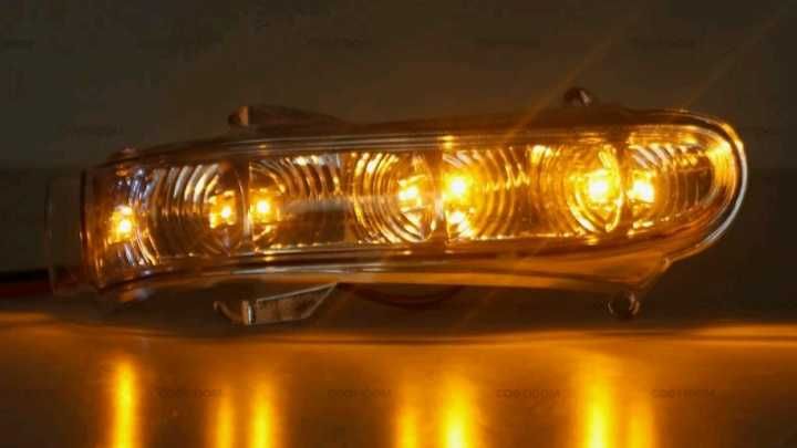 MB W211-203-220 дорестайлінг повторювачі поворотів LED 1шт.