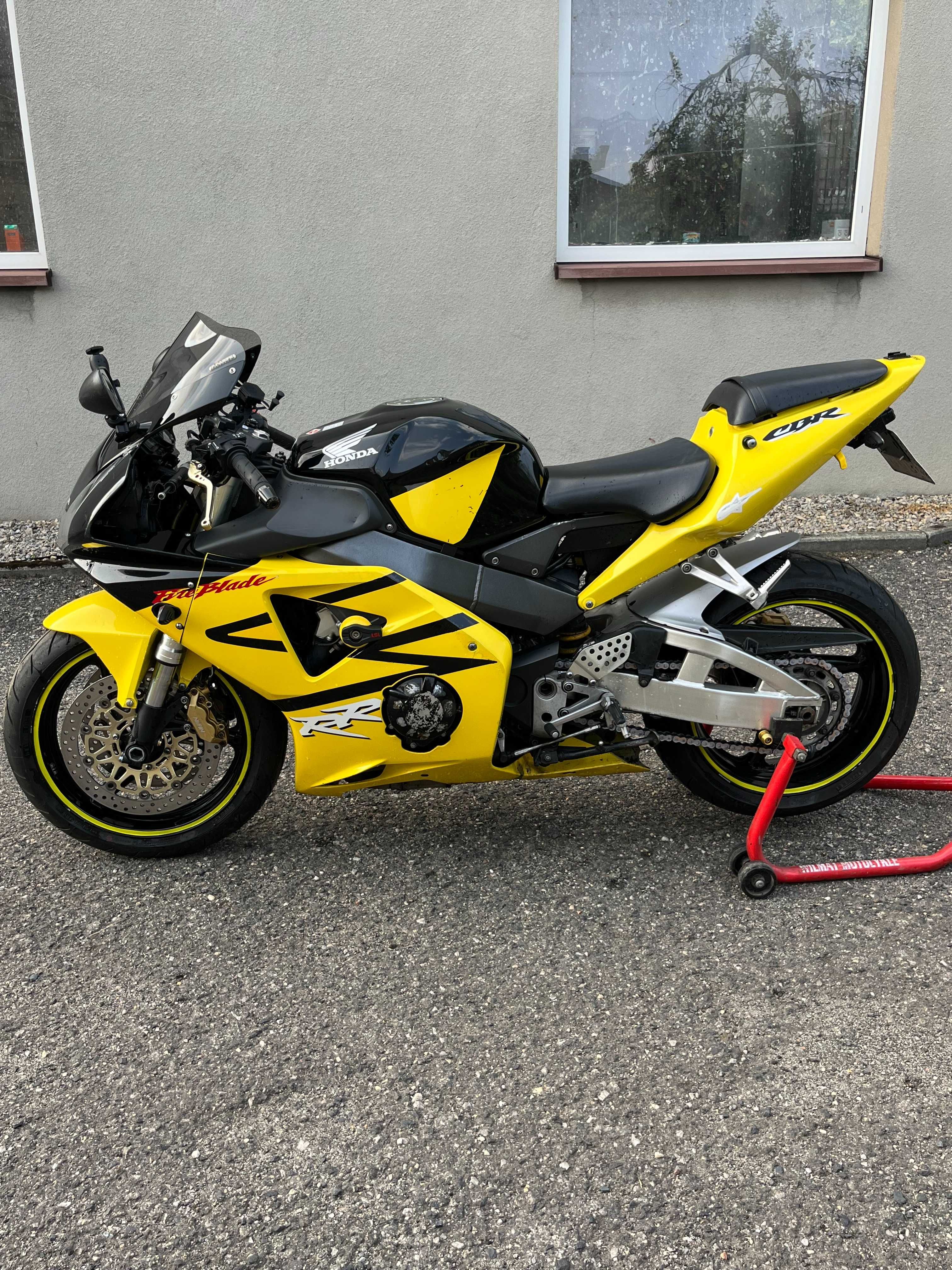 Honda CBR 954RR 2004r. stan bardzo dobry doinwestowana !