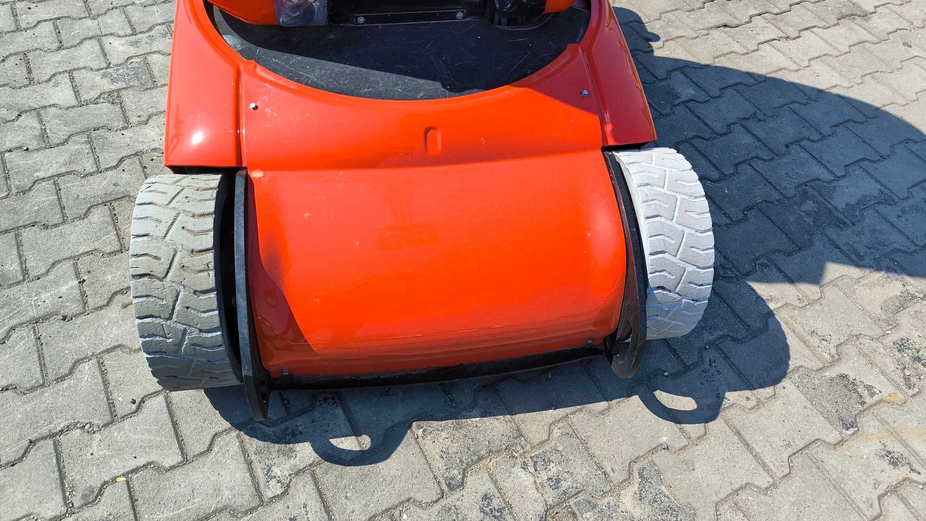 Elektryczny podnośnik masztowy MANITOU 100 VJR rok 2017 model 2018