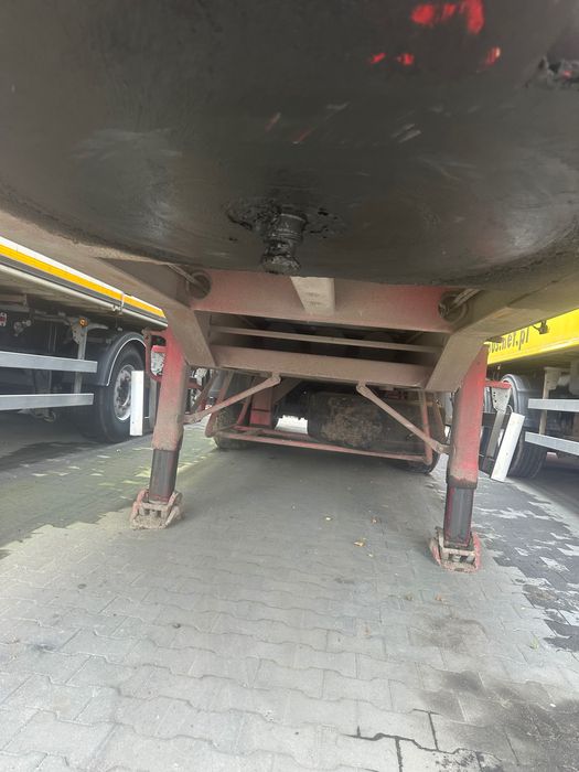Naczepa wywrotka mega 42m3