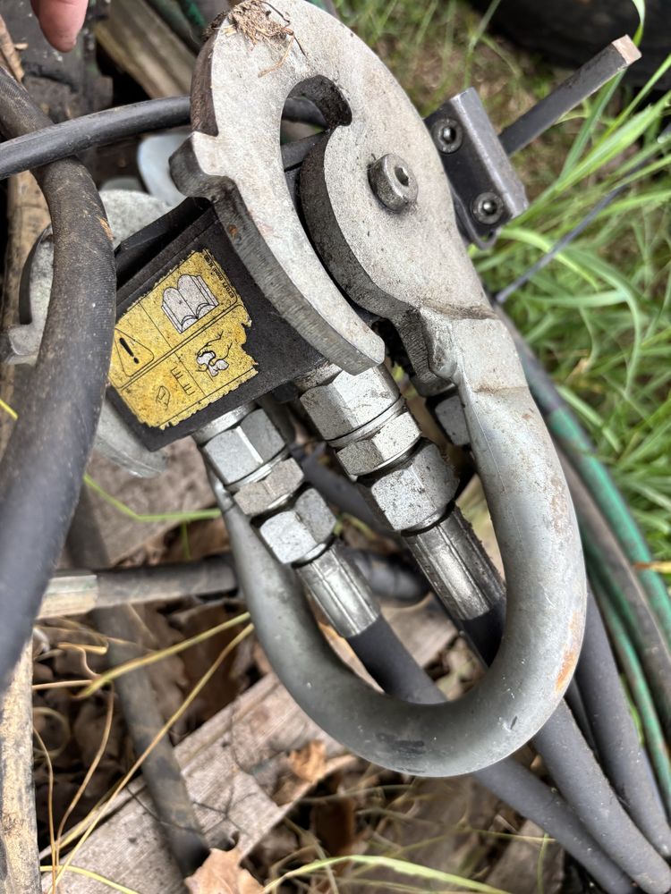 Rozdzielacz ładowacza john deere joystick złącze tur