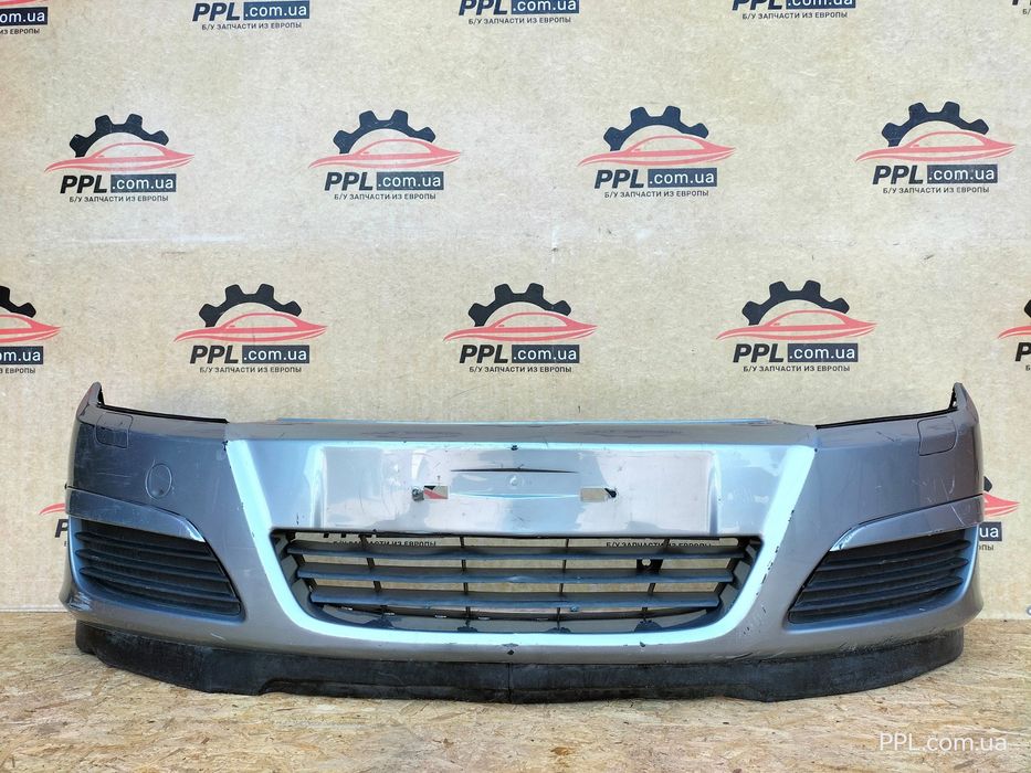 Opel Astra H 2004-2008 Бампер передний 24460258 решетка заглушка
