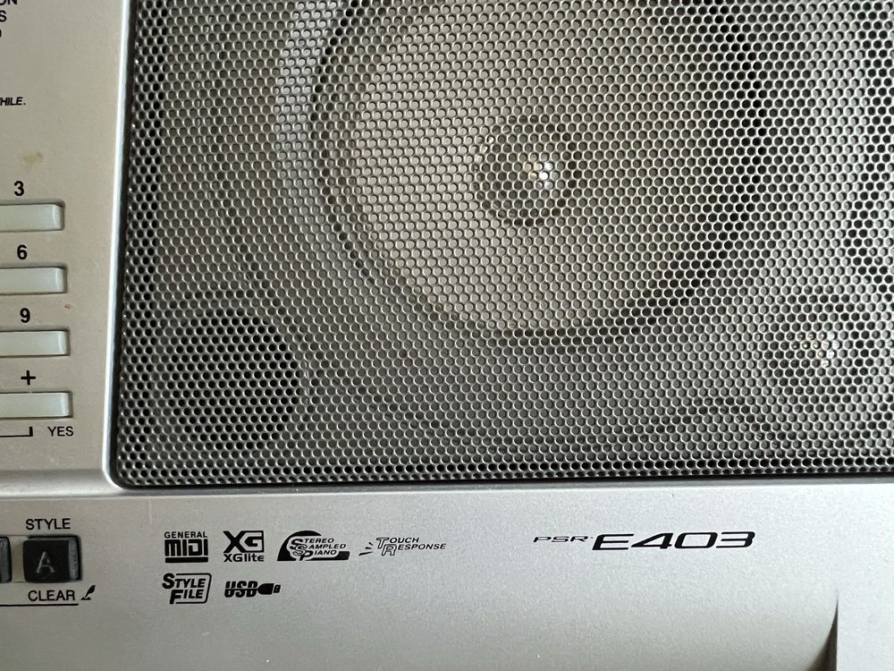 Продам синтезатор YAMAHA PRS-403