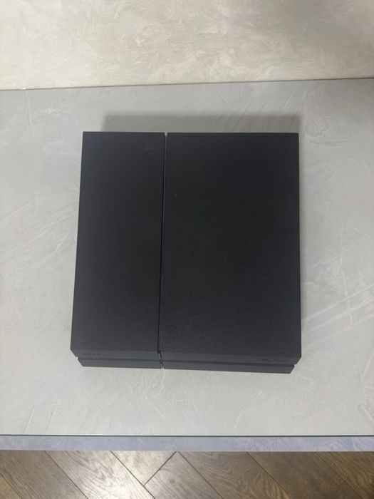 Консоль Sony Playstation 4