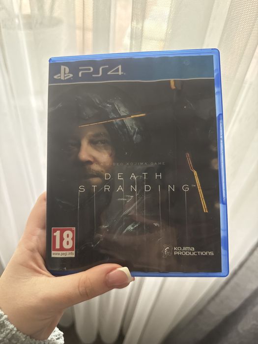Гра death strending ps4