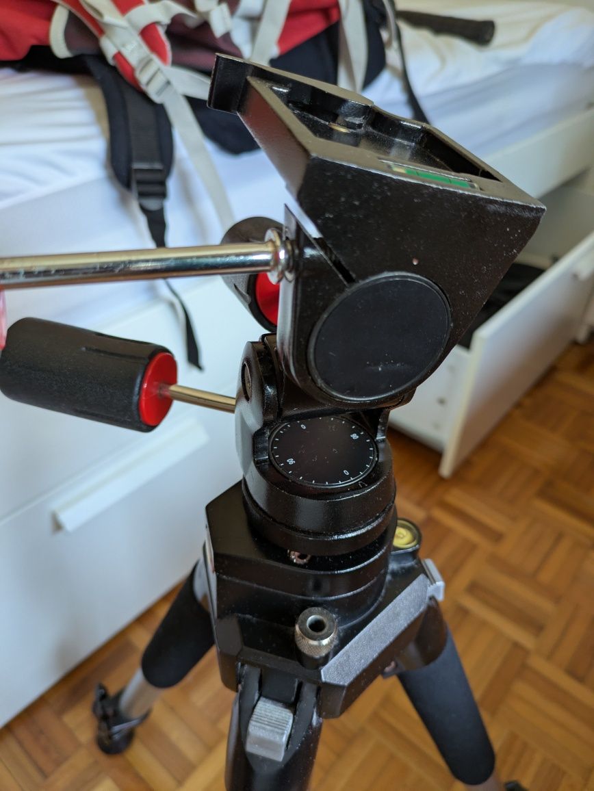 Tripé walimex semi pro + cabeça