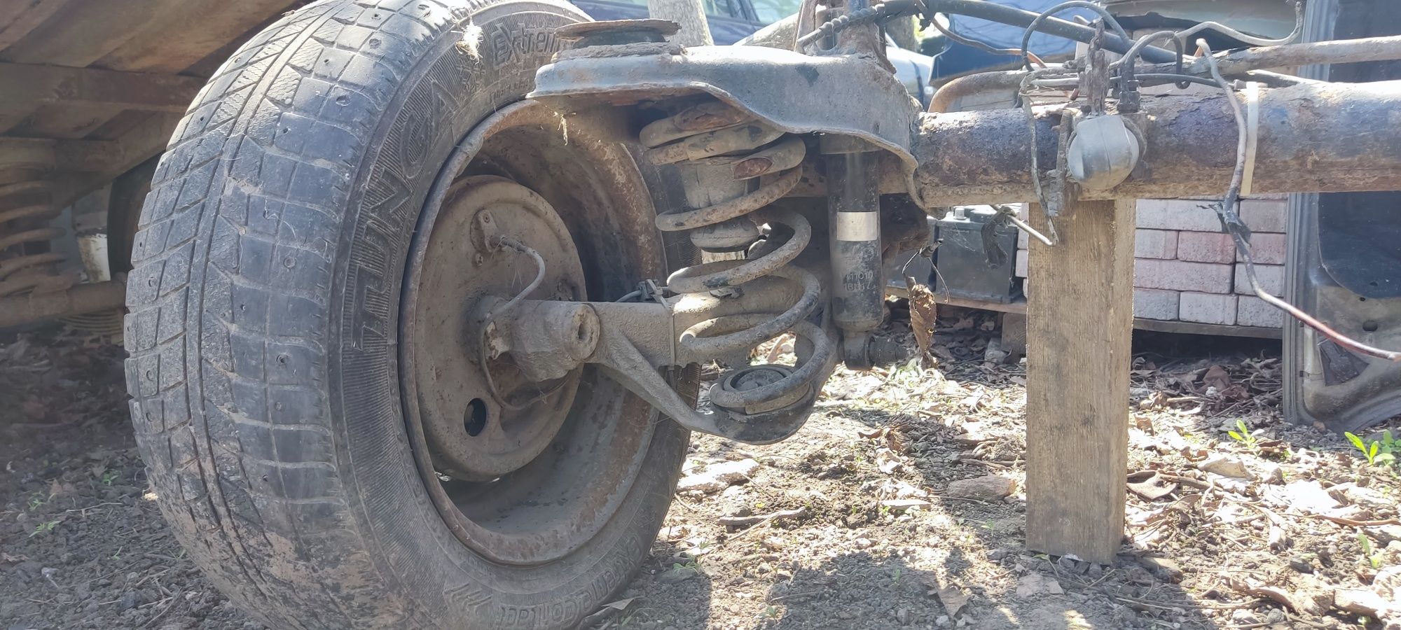 Задня балка. Готовий прицеп.
