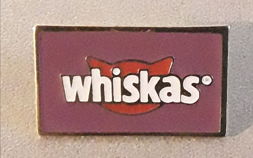 Pin Whiskas (original), como novo!
