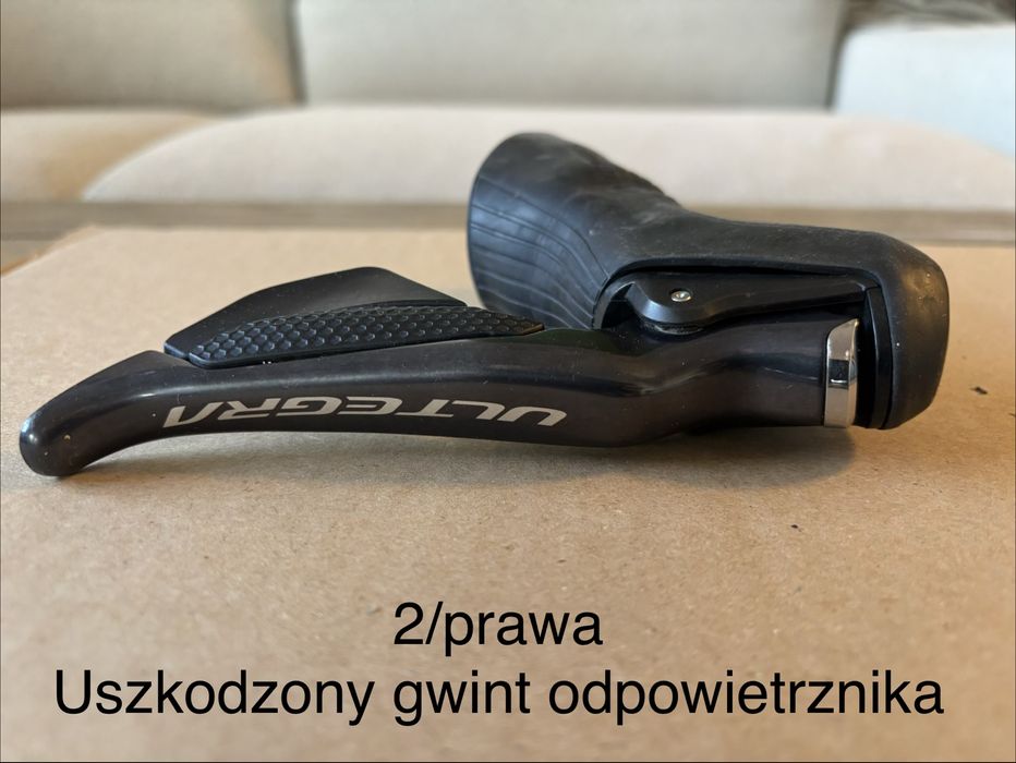 Klamkomametki Ultrgra di2 ST-R8070 prawe 2x11