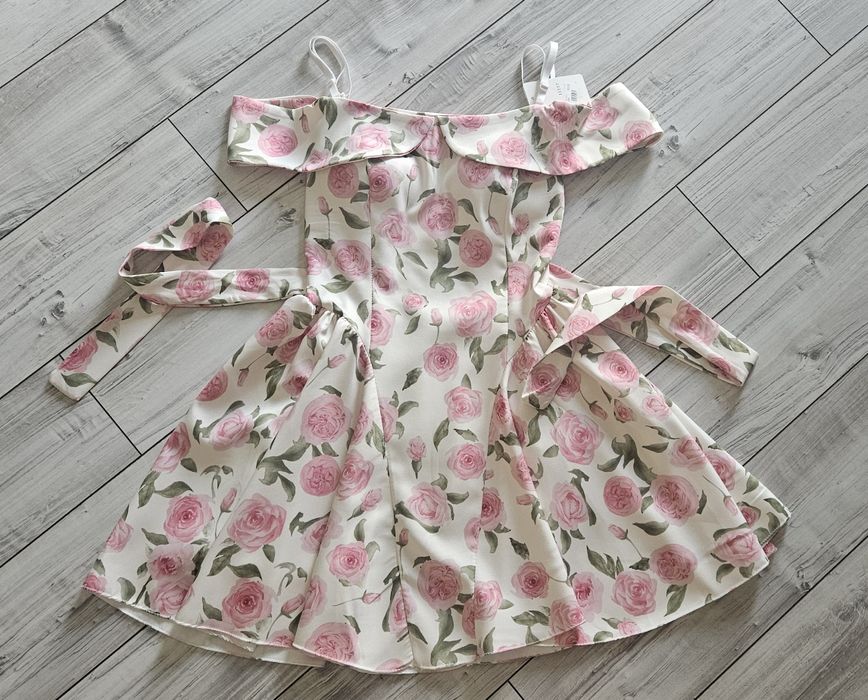 Nowa Sukienka w kwiaty