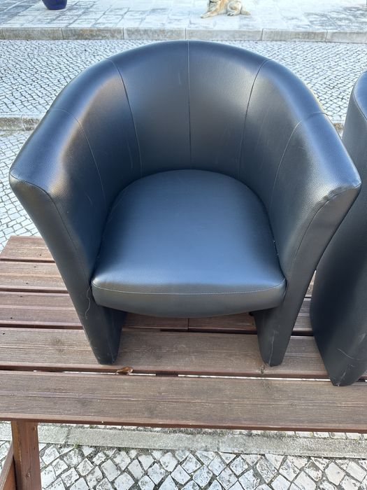 Sofa poltrona pele sintetica preta