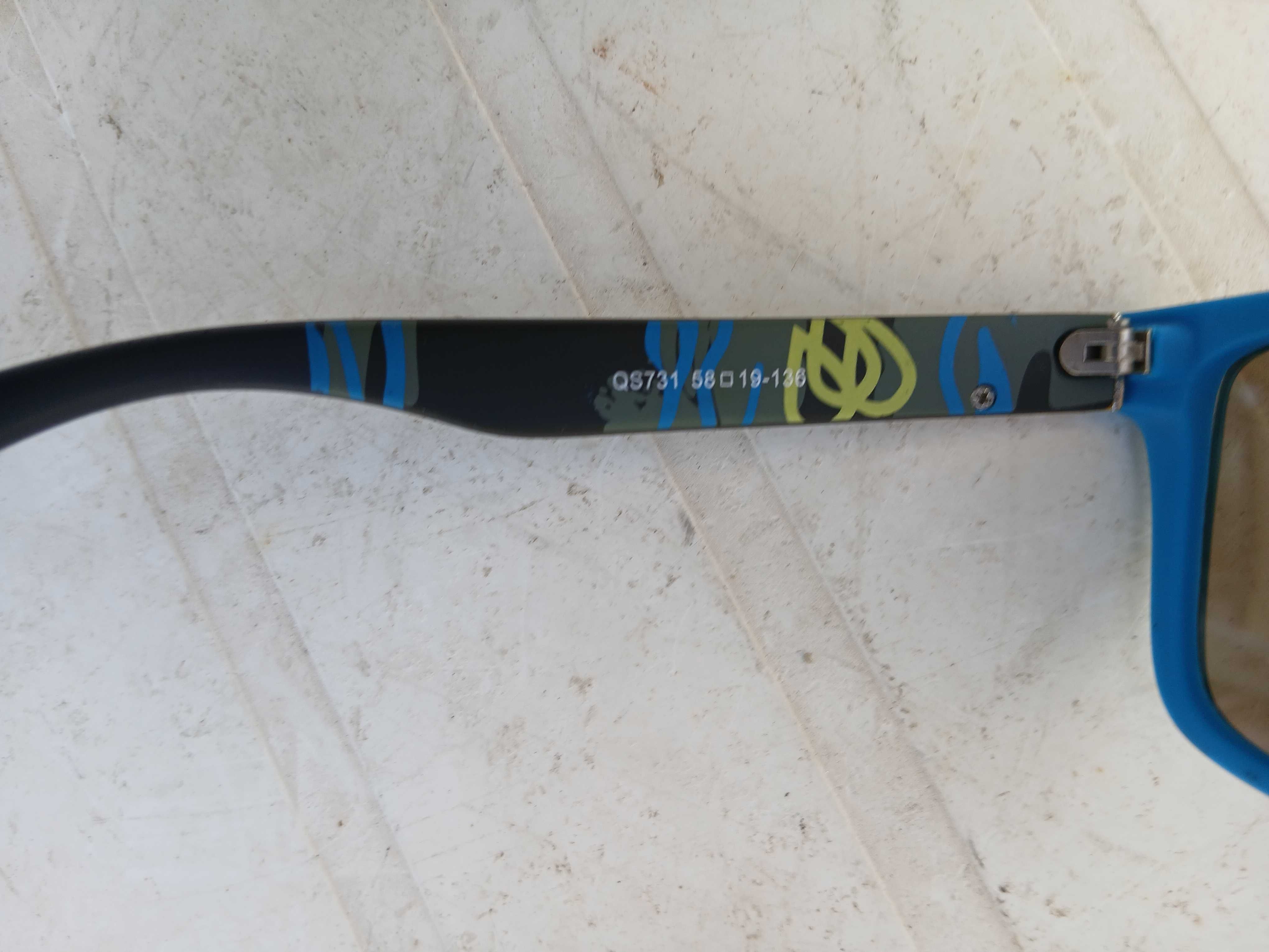 Óculos de sol Quiksilver, excelentes, UV400, a estrear