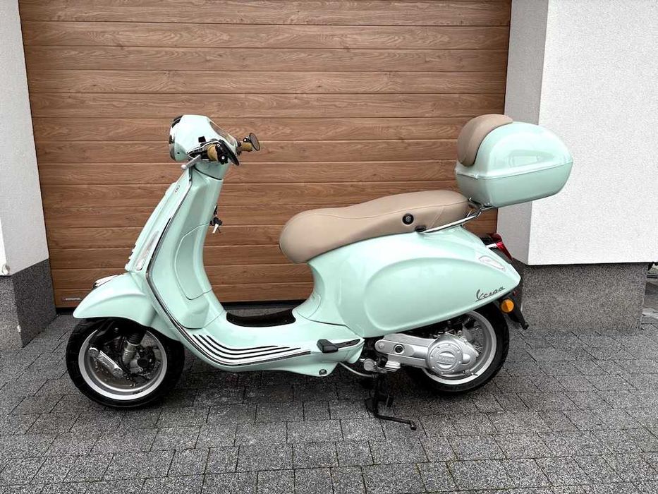 Piekna Vespa Primavera 50 ++ Skuter zarezerwowany