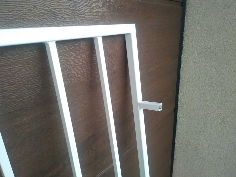 monia kraty krata kratka metalowa malowana na biało