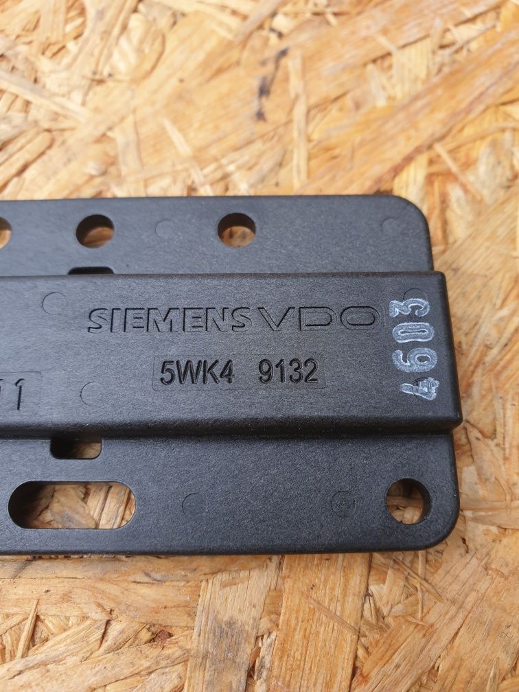 Antena KEYLESS Bmw e81 e82 e87 e90 e91 e92 e93 x1 x3 x5