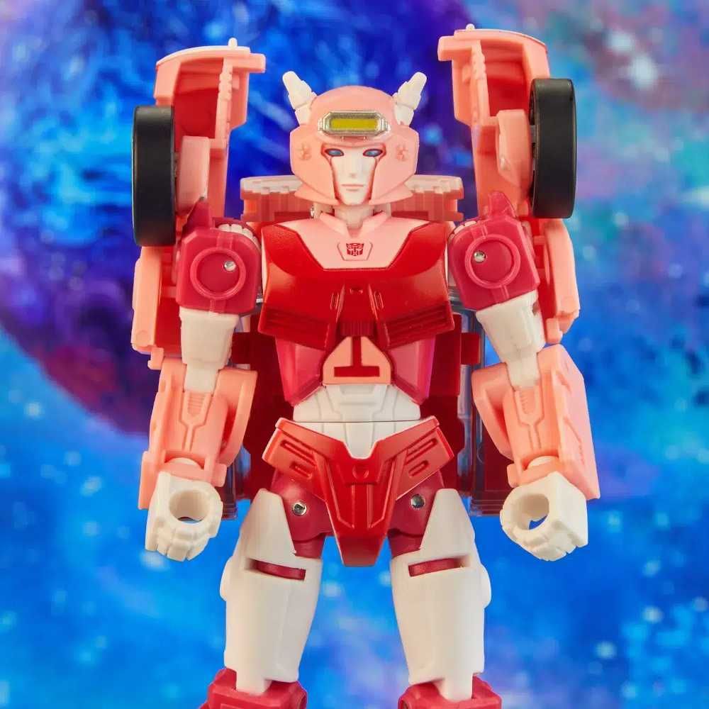 Transformers Legacy Deluxe Class Takara Tomy Hasbro Autobot Elita-1