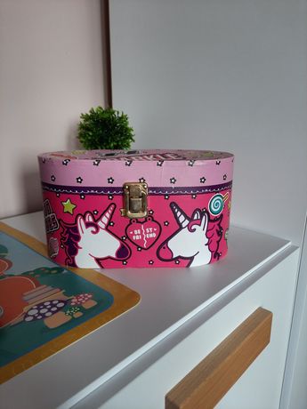 Kufer kuferek unicorn dla dziewczynki na kosmetyki drobiazgi organizer