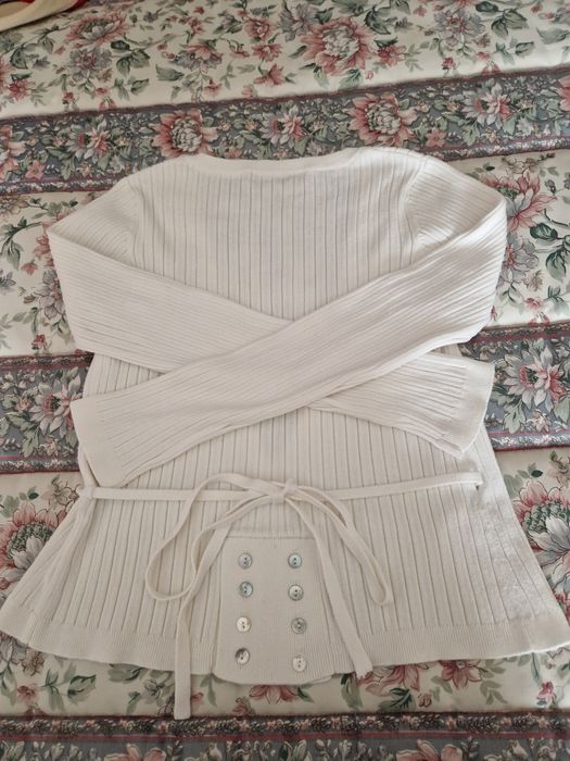 Casaco branco com mangas