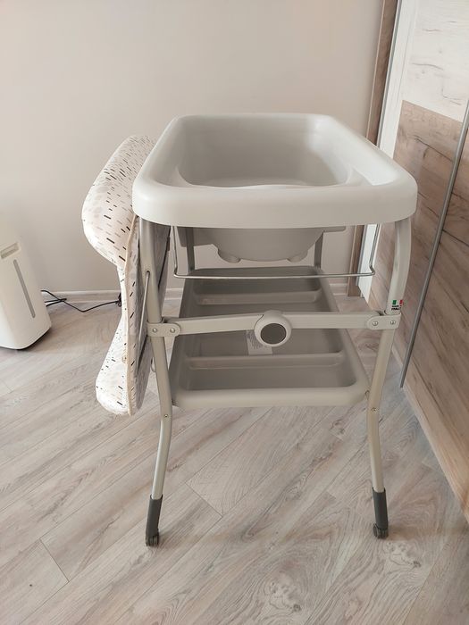 Пеленальний столик з ванночкою chicco 2в1