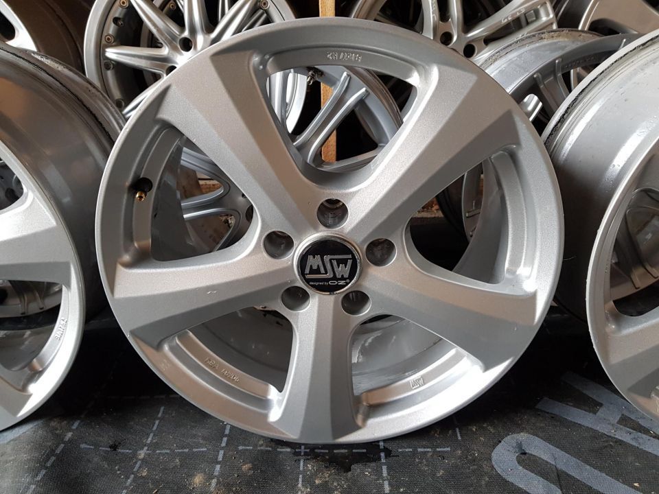 28 TSM Alufelgi OZ 5x112 8Jx17et26 Audi Vw Mercedes Seat Skoda