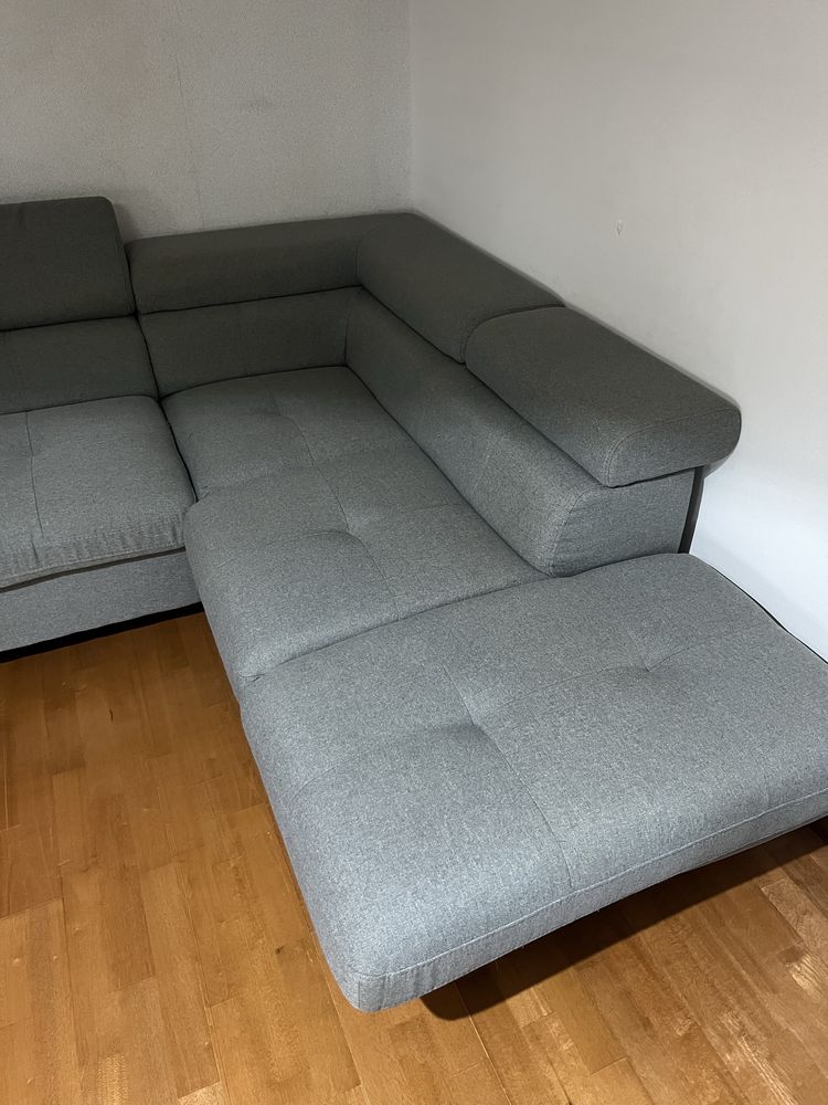 Sofá cinzento Conforama