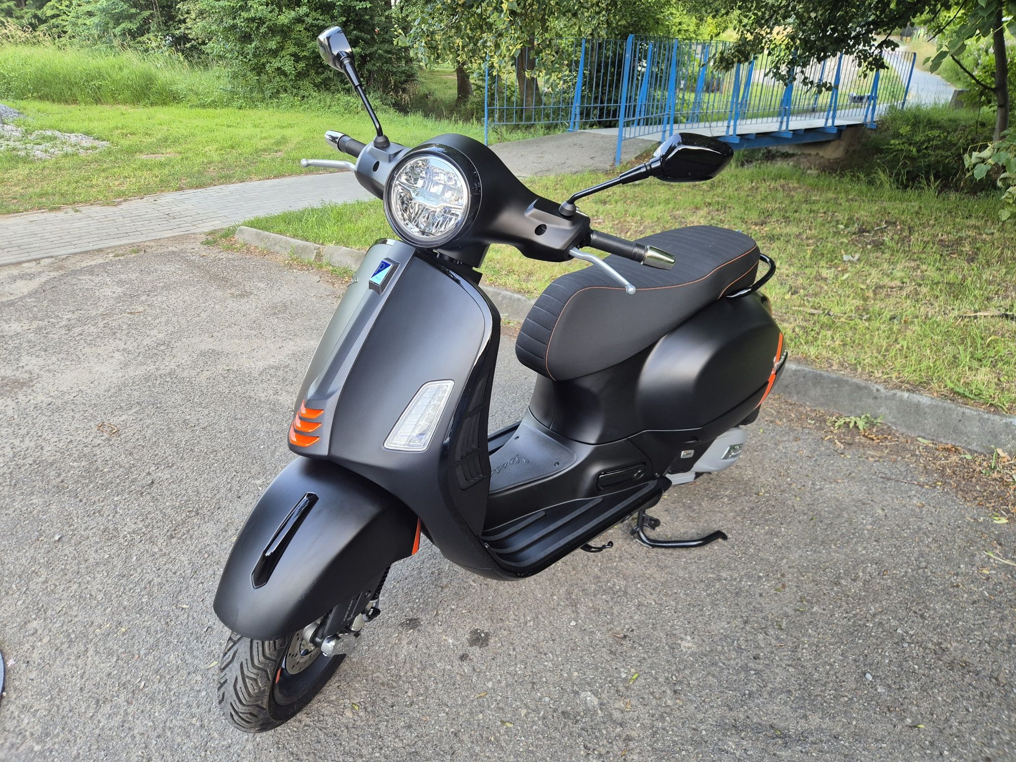 Piaggio Vespa GTS Primavera 125 ABS 2025r. 30 km. Sprint Dowóz Tar