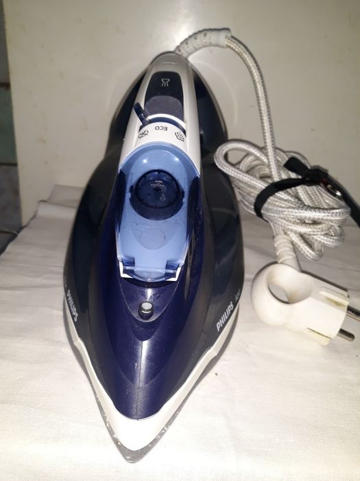 Утюг Phillips Azur  GC 4556/20