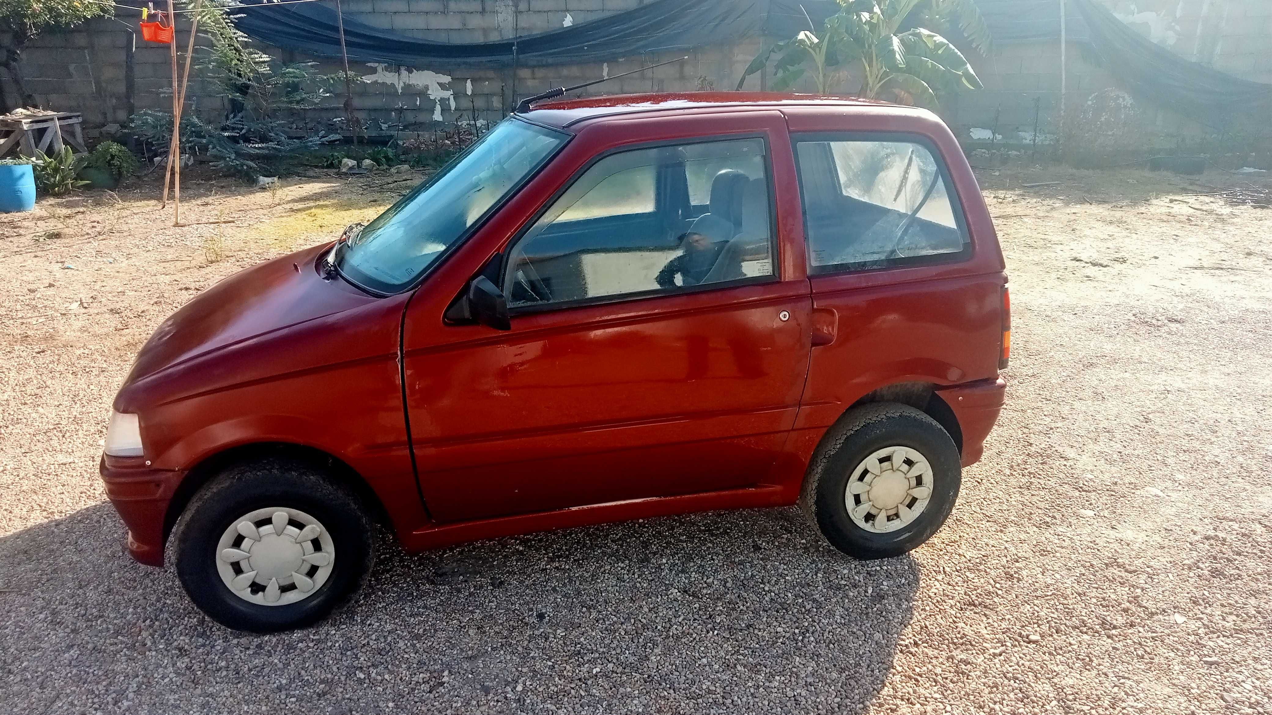 Microcar Lyra (vendido no estado em que se encontra)