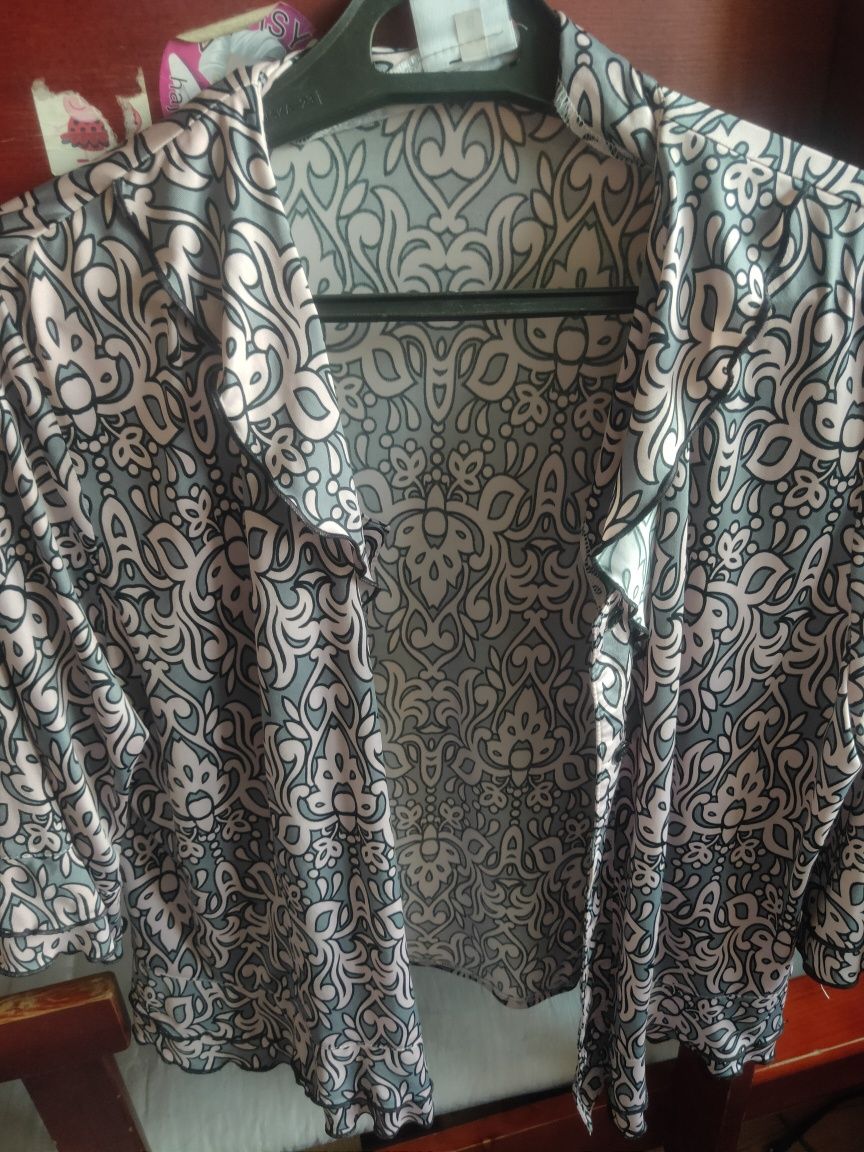 Elegancka bluzeczka