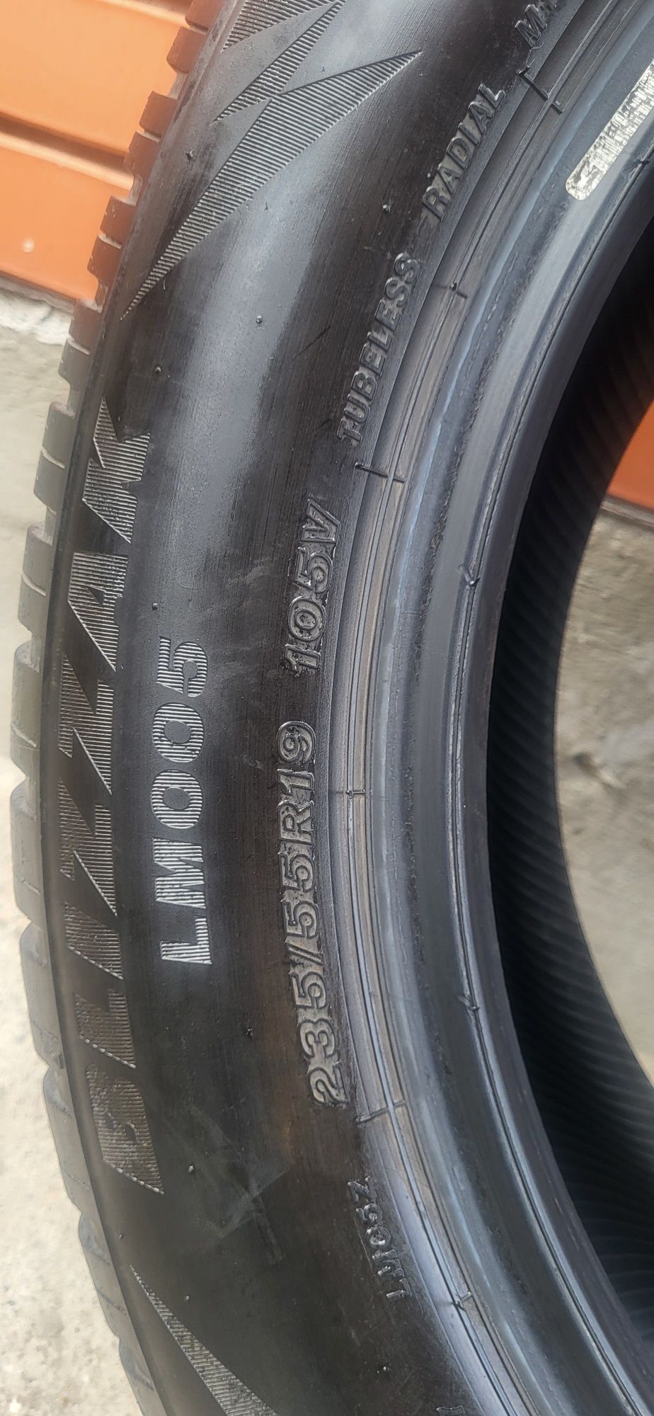 Шини 235 55 BRIDGESTONE резина