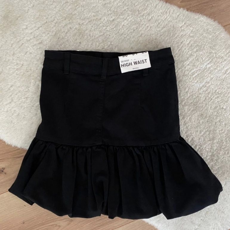 Spódnica czarna bershka