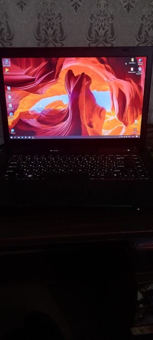 Продаю ноутбук Dell Vostro 3500.