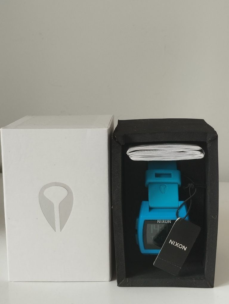 Vendo Relógio nixon surf