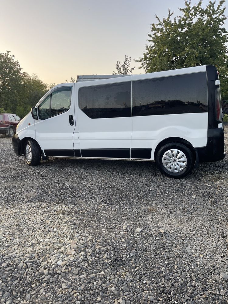 Opel Vivaro 2004