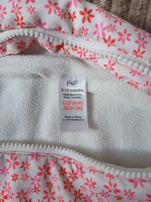 Комбінезон для дівчинки...