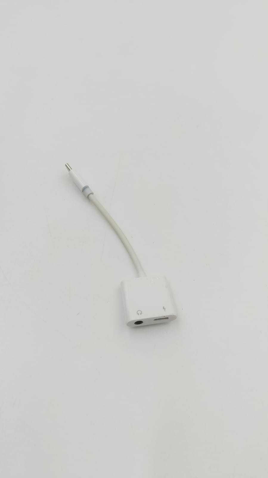 Adapter audio mini Jack żeński 3.5mm i USB-C męski do USB-CM biały