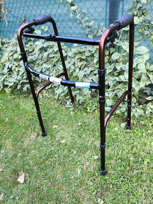 Balkonik chodzik rehabilitacyjny dla seniora i nie tylko.Składany lekk