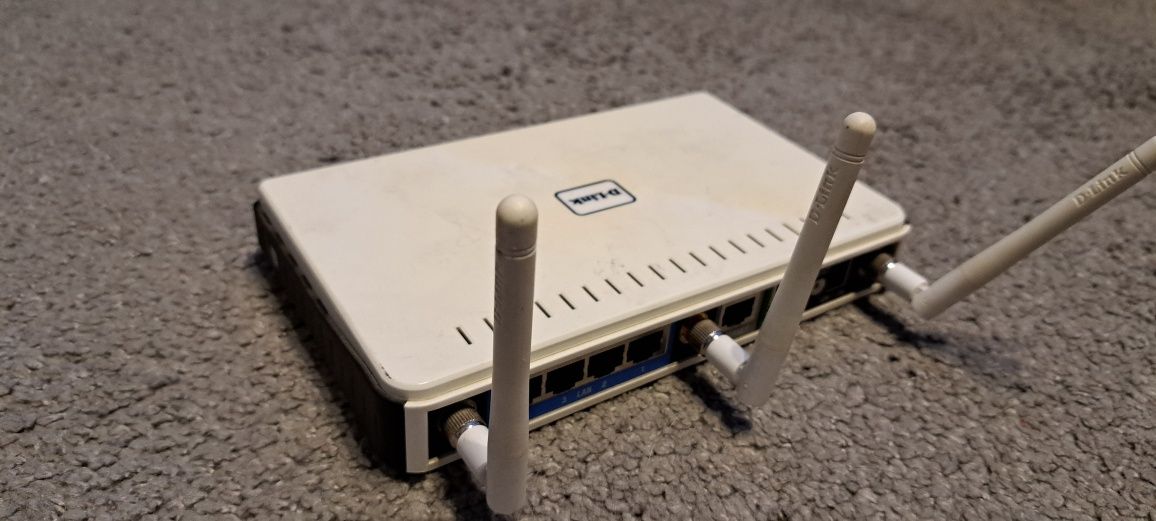 Router\Switch Gigabit WiFi D-Link Dir-655 A4 1.37WW 1000Mbps