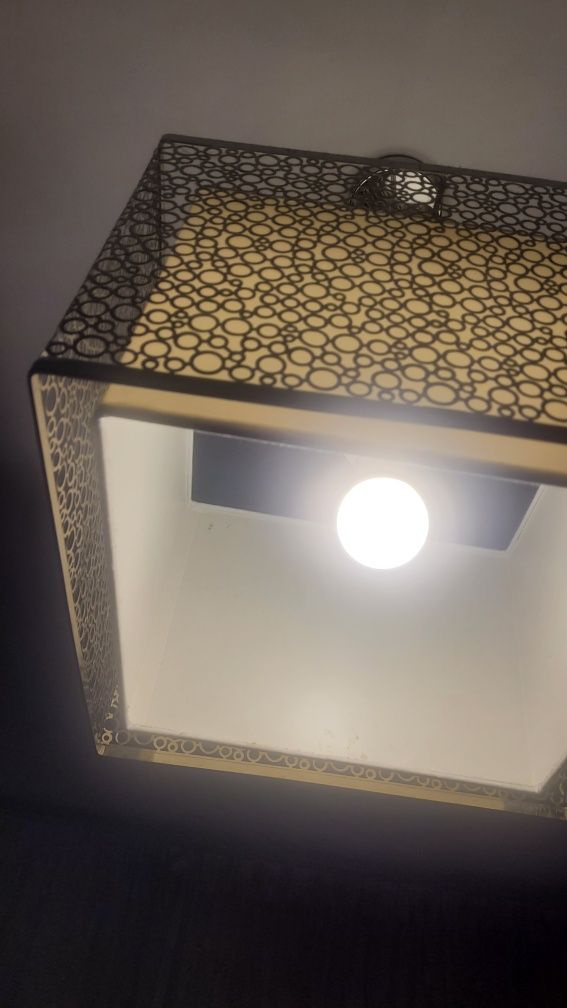 Lampa wisząca srebrna
