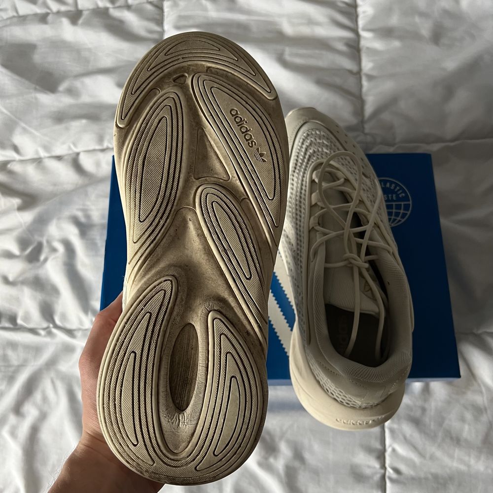 Buty Adidas Ozelia Cloud White - rozmiar 43 1/3