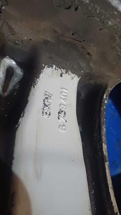 FELGI ALUMINIOWE 4 SZT 5x120 7Jx16 ET44 FI72,6 BMW E46