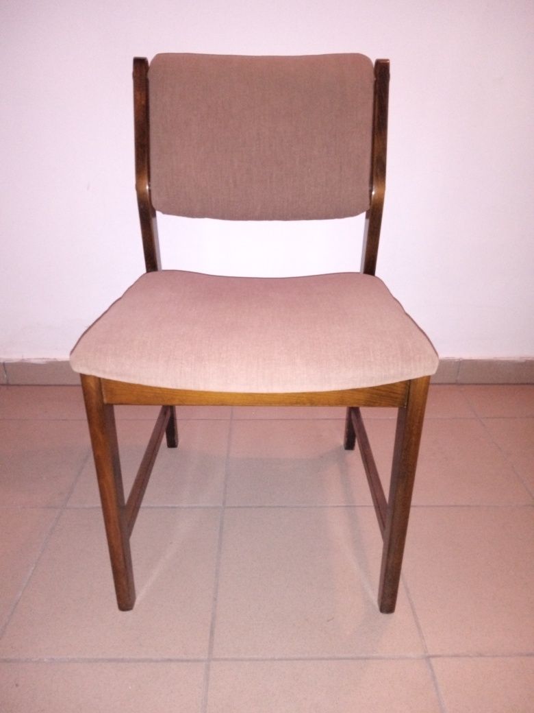 Krzesła PRL-u Vntage