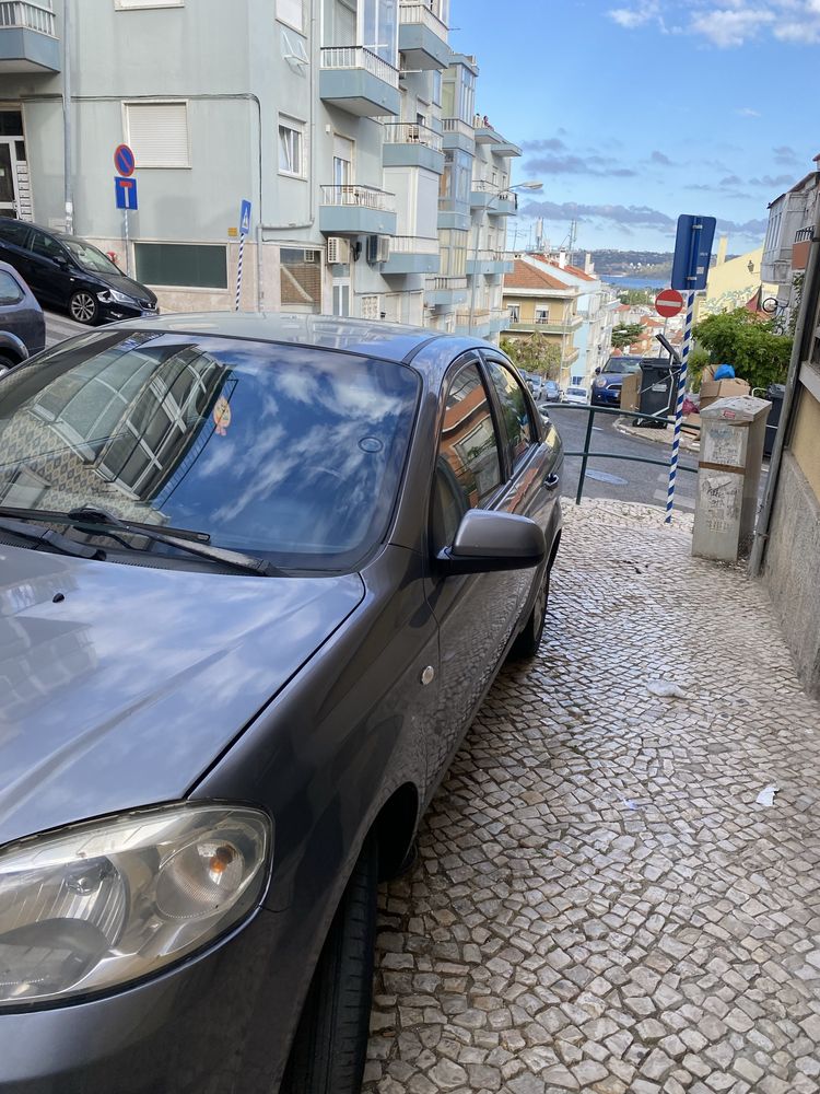 Chevrolet aveo 2006 vendo ou troco