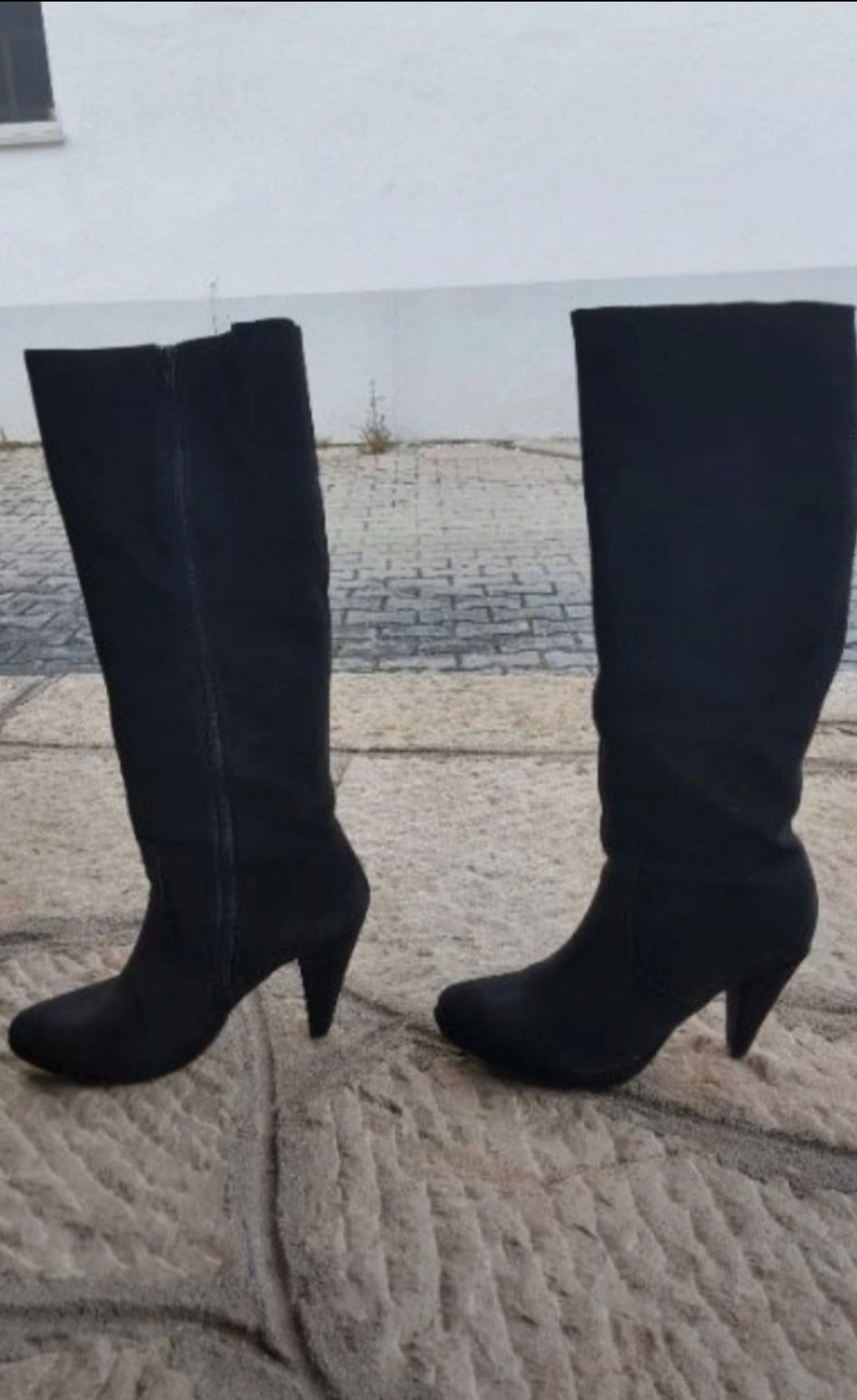 Botas de cano alto nr. 40