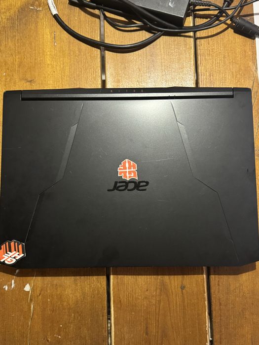 Acer Nitro 5, Ryzen 7 5800H, 24GB RAM, 6GB GPU, SSD, bom estado