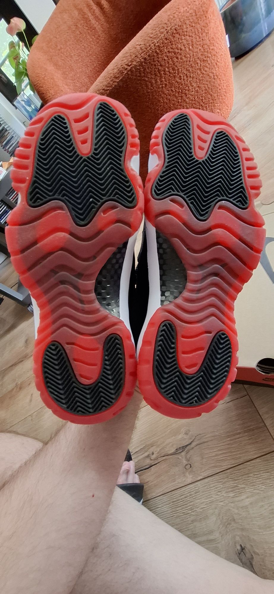 Jordan XI bread low