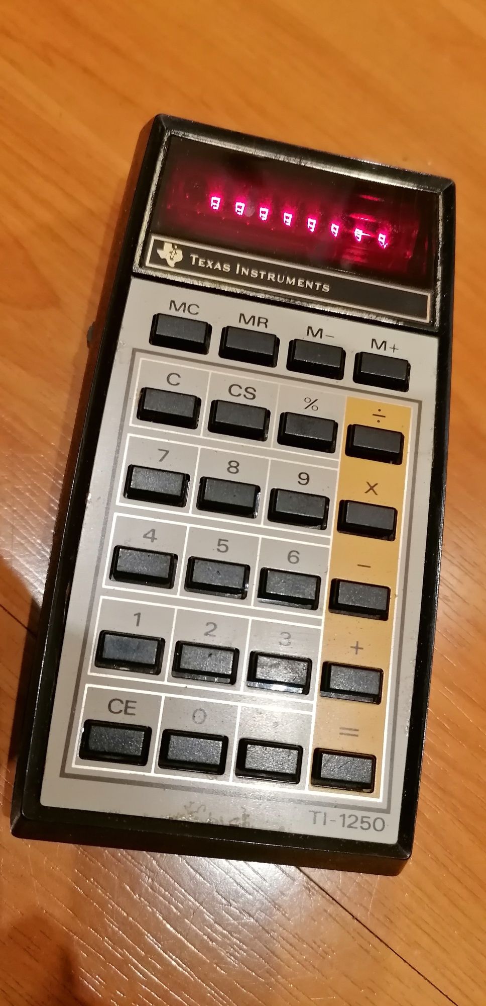 Calculadora Texas Instruments TI-1250 vintage