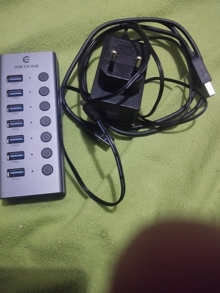 Extensão de hub USB3.0 de 7 portas a funcionar muito bem